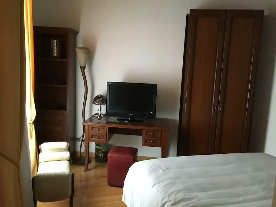 Suite Milan 0*,